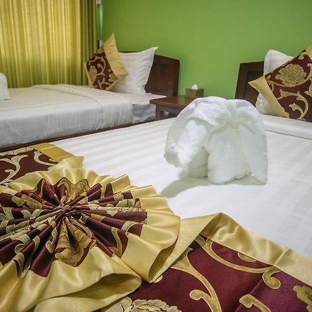Golden Gum-Kino Hotel Mandalay Exterior photo